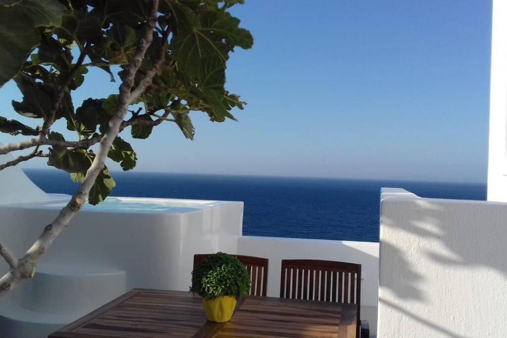 Santorini Sea View Apartments Vourvoúlos Esterno foto